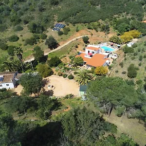 Hébergement de vacances Oasis Caché Avec Piscine, Morenos